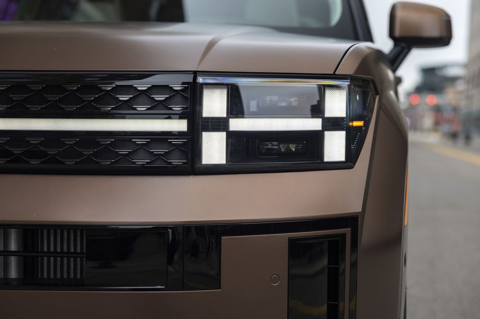 Anticipate excellence as the Hyundai Santa Fe prepares to make its grand entrance.